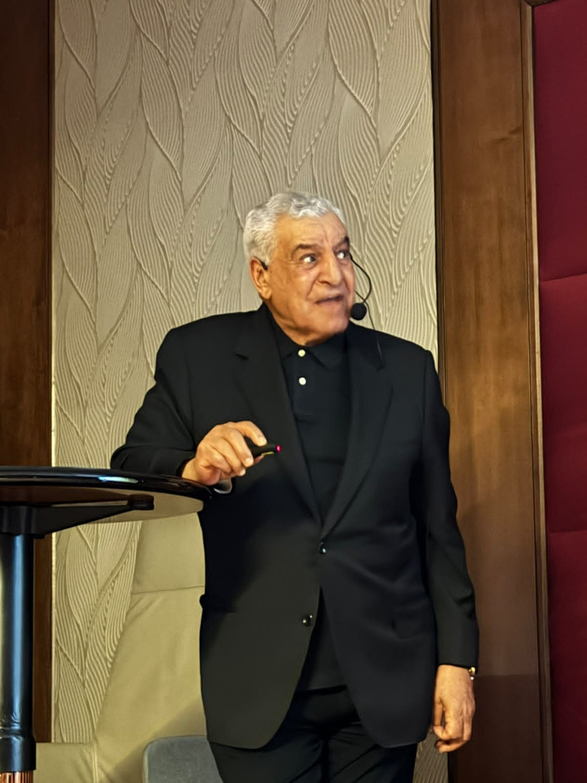 زاهي حواس في ايطاليا