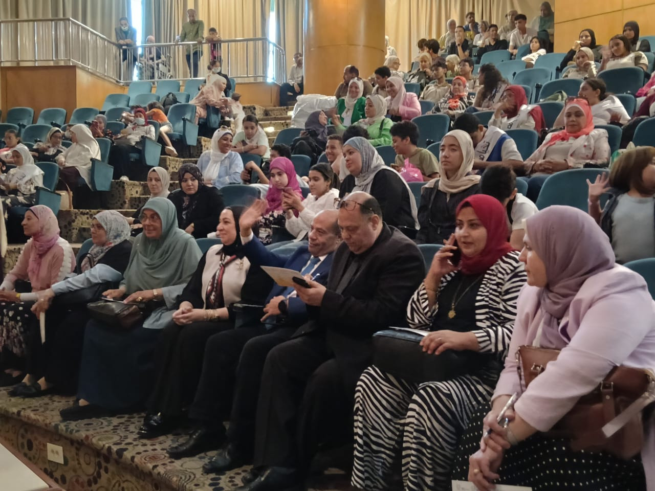 مدارس القاهرة تحتفي ب57