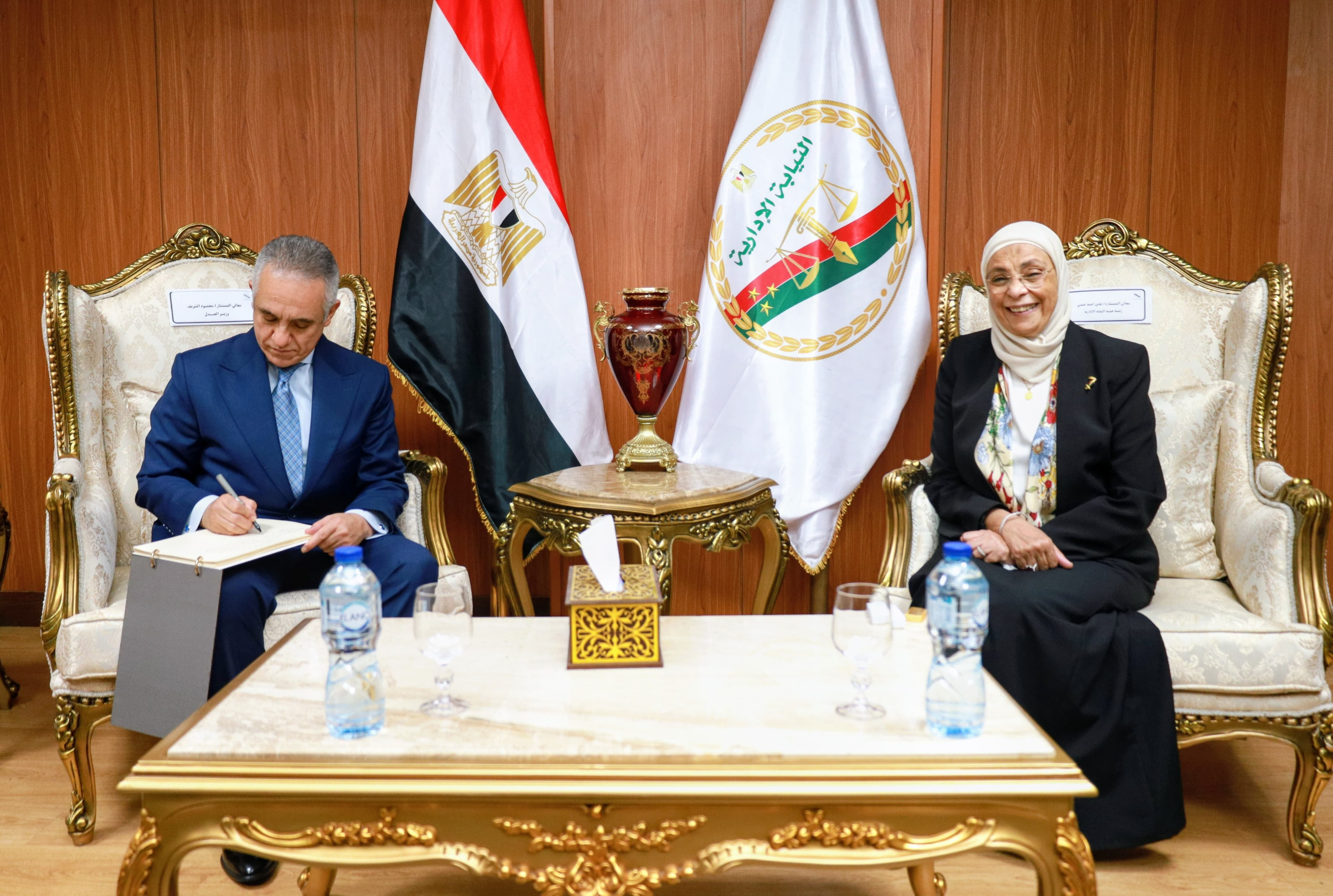 وزير العدل والنيابة الادارية