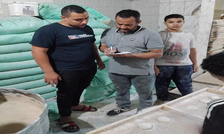 تحرير 197 مخالفة تموينية ومصادرة أطنان من السلع مجهولة المصدر بالمنيا
