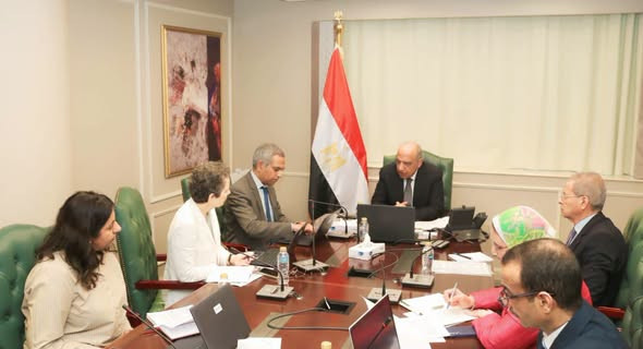 وزير الكهرباء