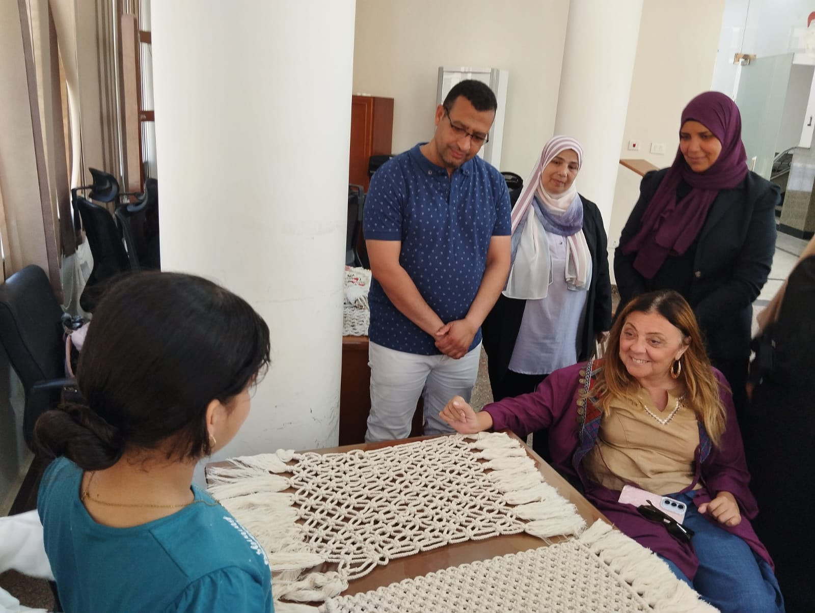 ايمان كريم في مكتبة عزبة البرج