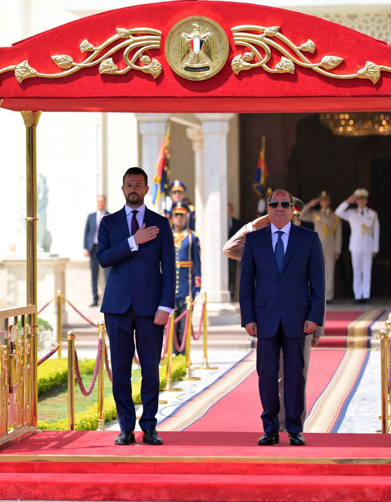 لقاء