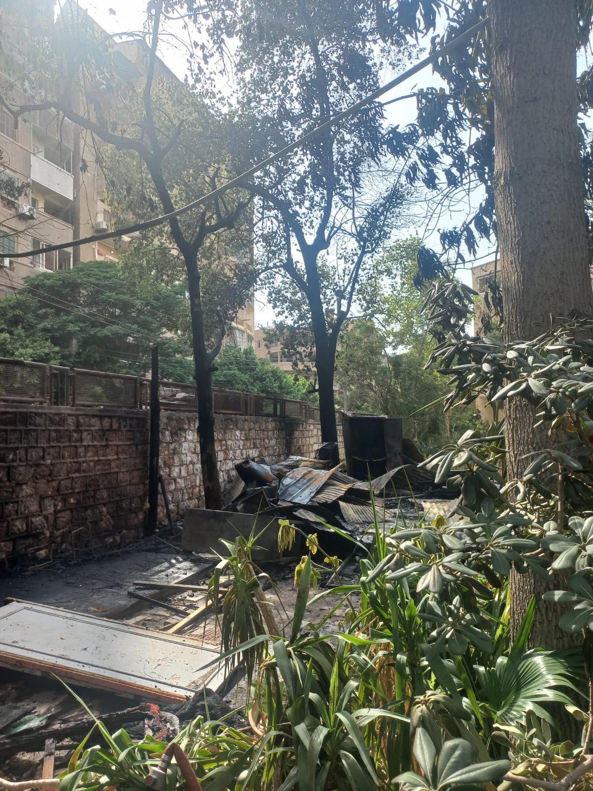جامعة عين شمس: حريق محدود فى استراحة ومخزن تابعين لعمال حدائق المشتل