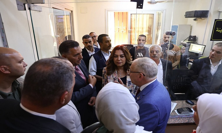 وزيرة التنمية المحلية ومحافظ القليوبية يفتتحان3مراكزتكنولوجية بالقناطر
