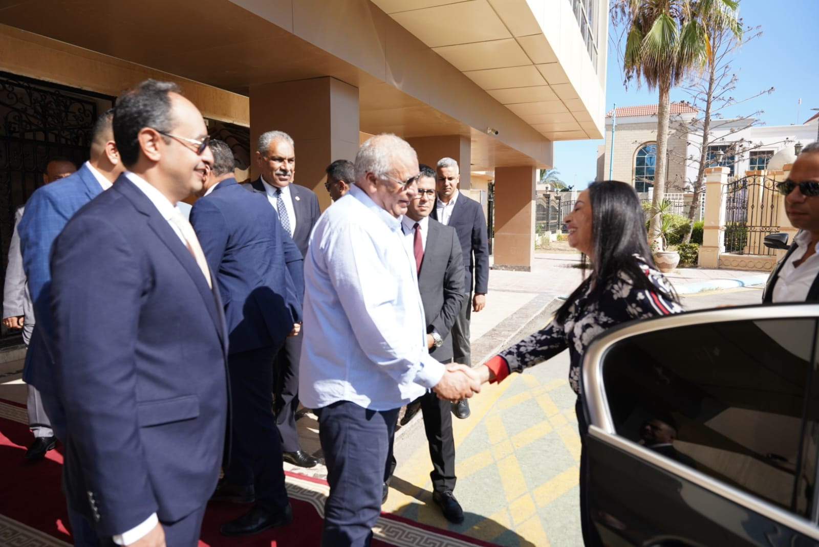 محافظ مطروح ووزيرة التضامن