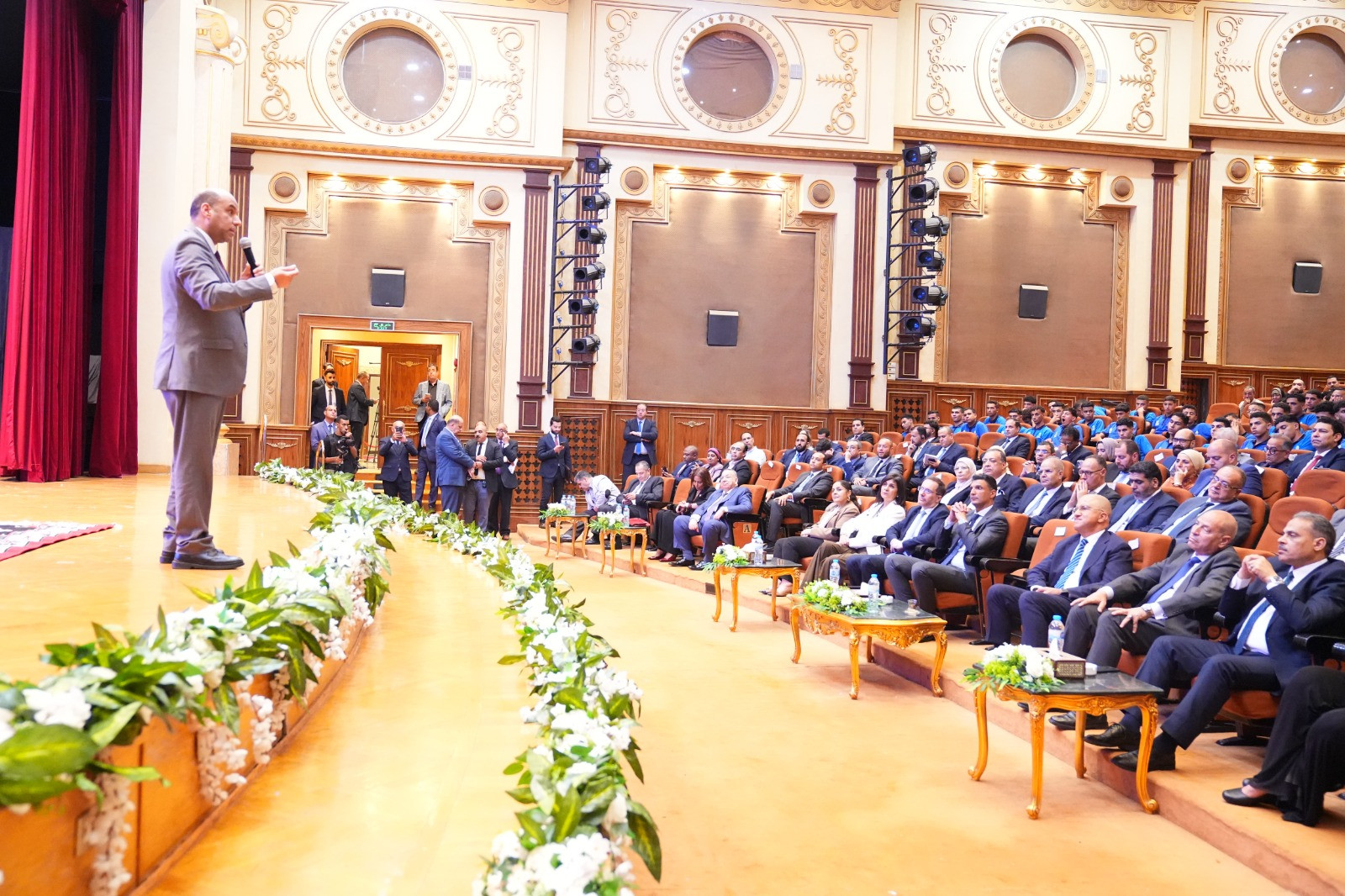 وزير العمل