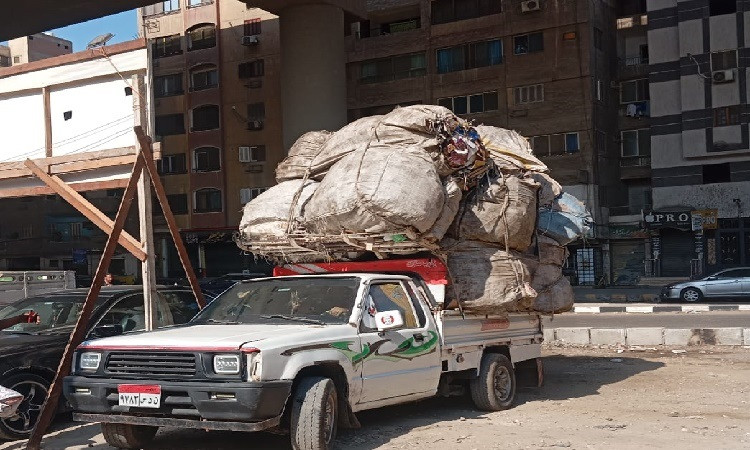 محافظة الجيزة: إخلاء وغلق ١٠١ مخزن فرز مخلفات وخردة مخالف