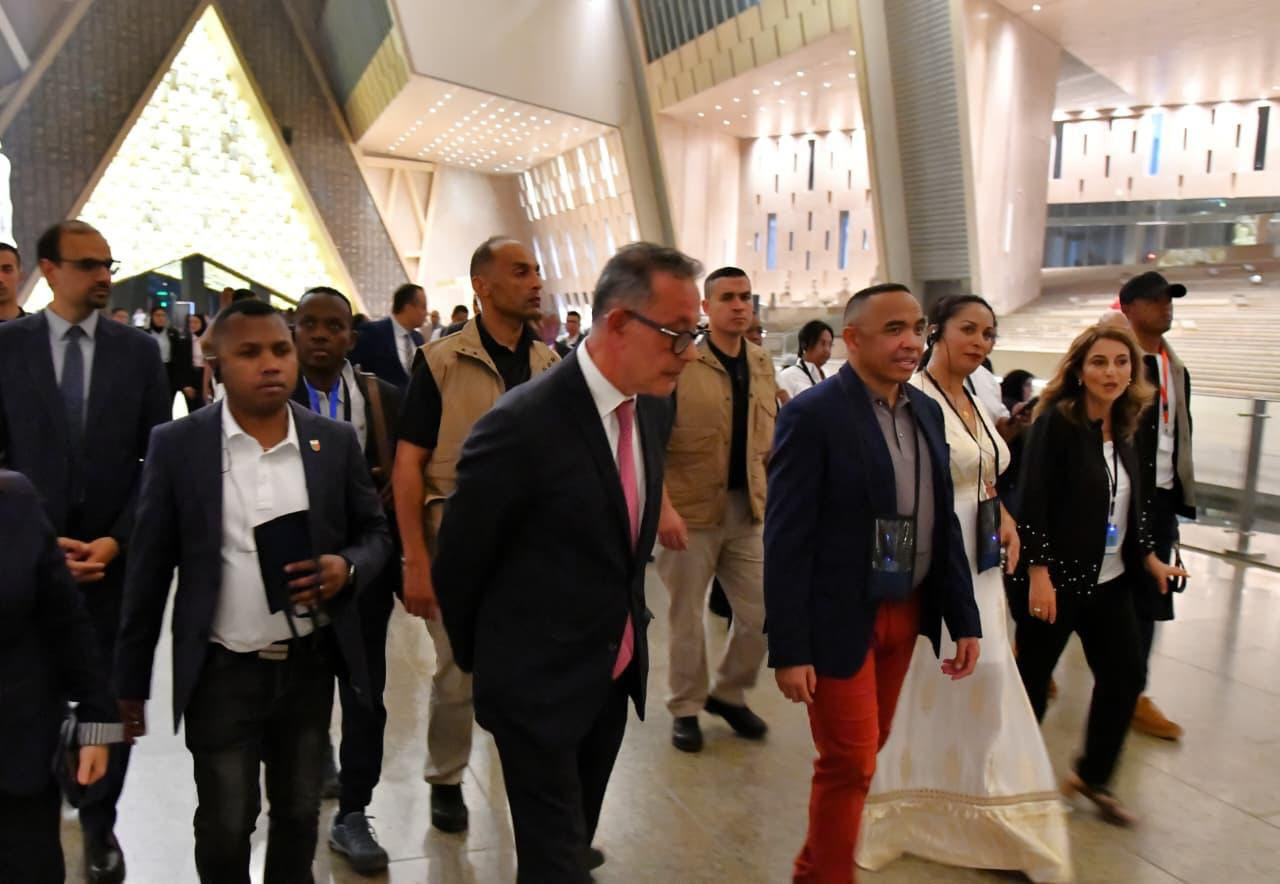 رئيس جمهورية مدغشقر يزور المتحف المصري الكبير