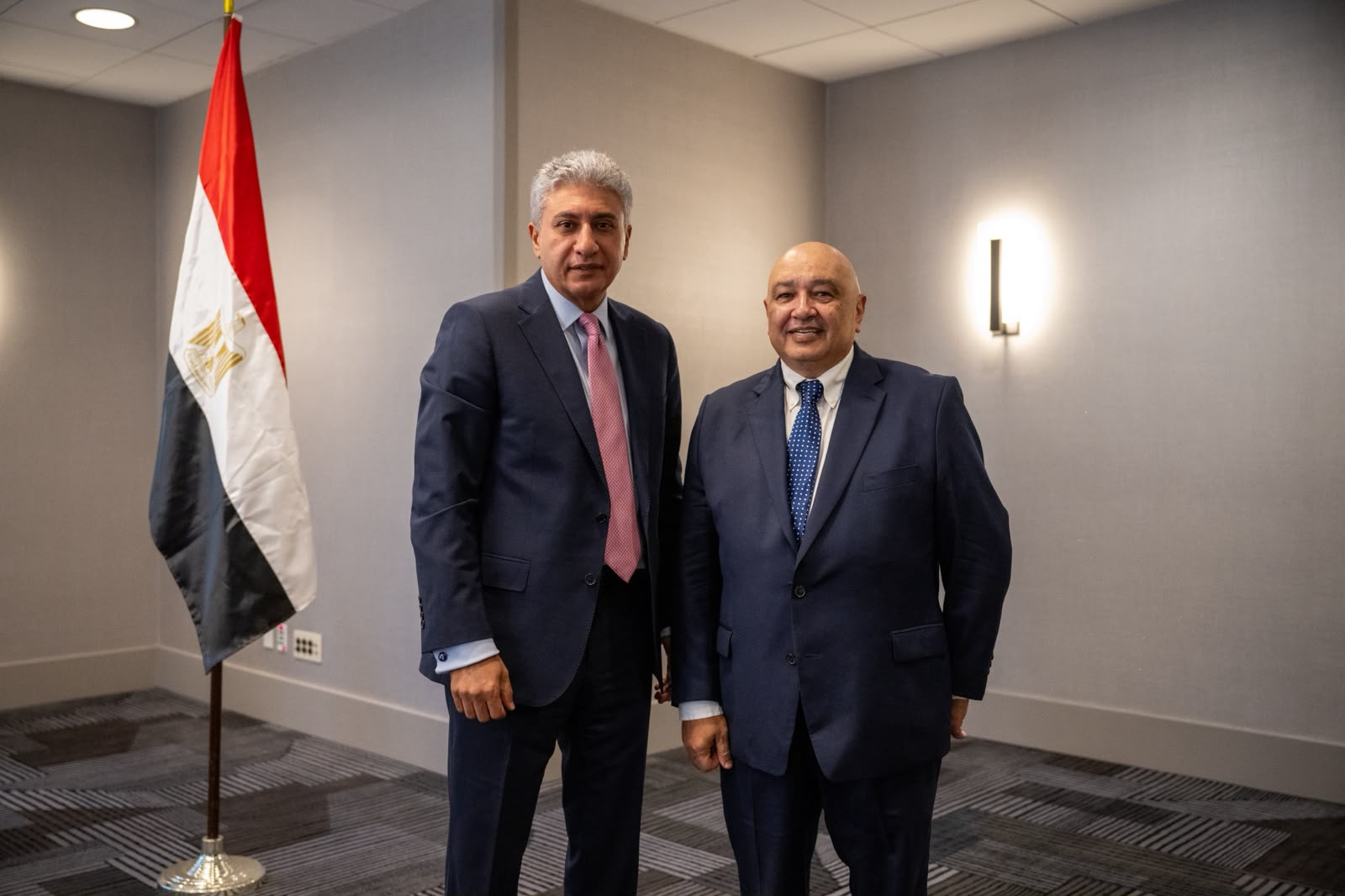 وزير السياحة