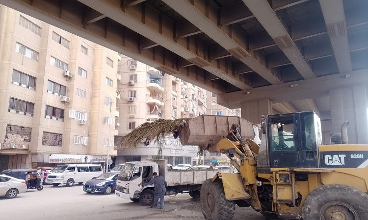محافظ الجيزة يتابع مستوى النظافة وحالة الطرق بالعجوزة وبولاق الدكرور و