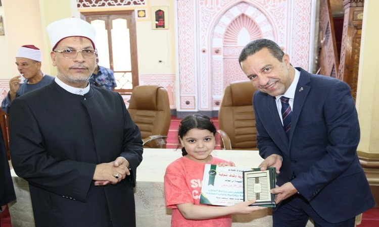 محافظ المنوفية يشهد احتفالية مديرية الأوقاف لتكريم حفظة القرآن الكريم