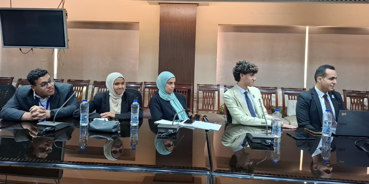 قادة المدارس