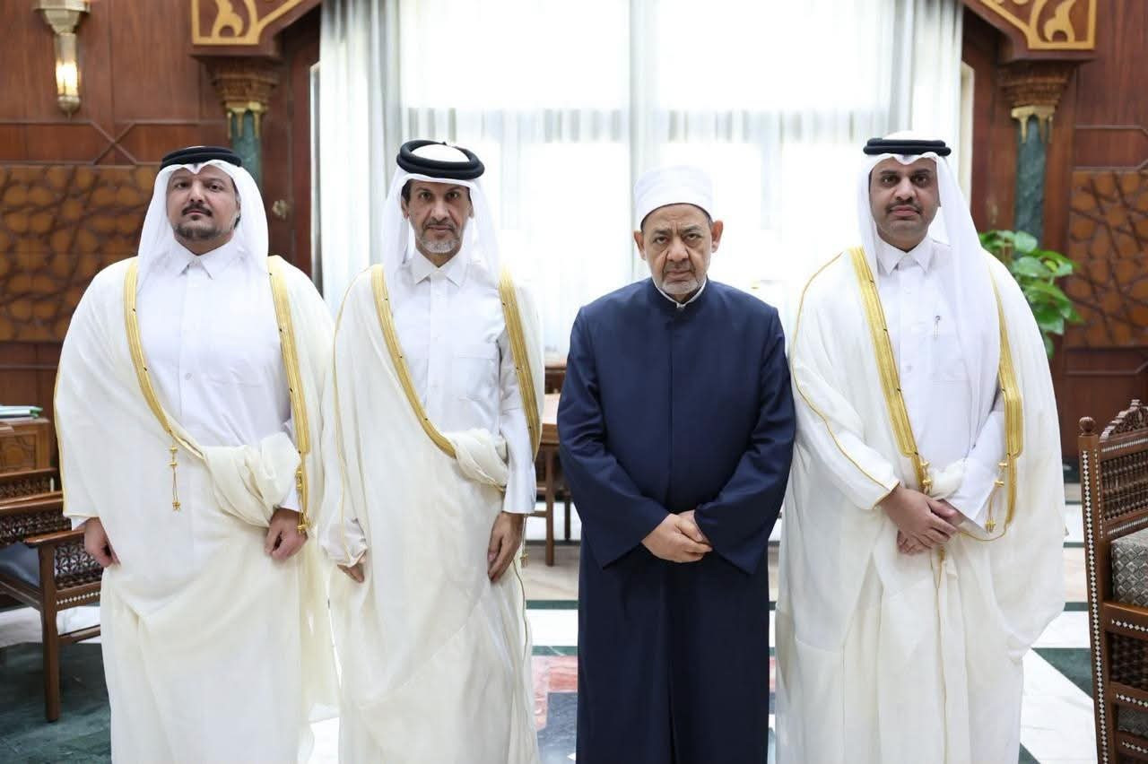 شيخ الازهر وسفير قطر