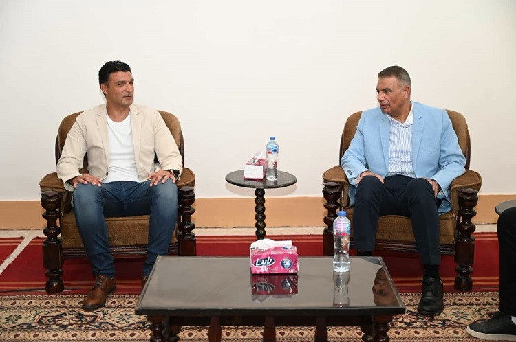وزير الصناعة