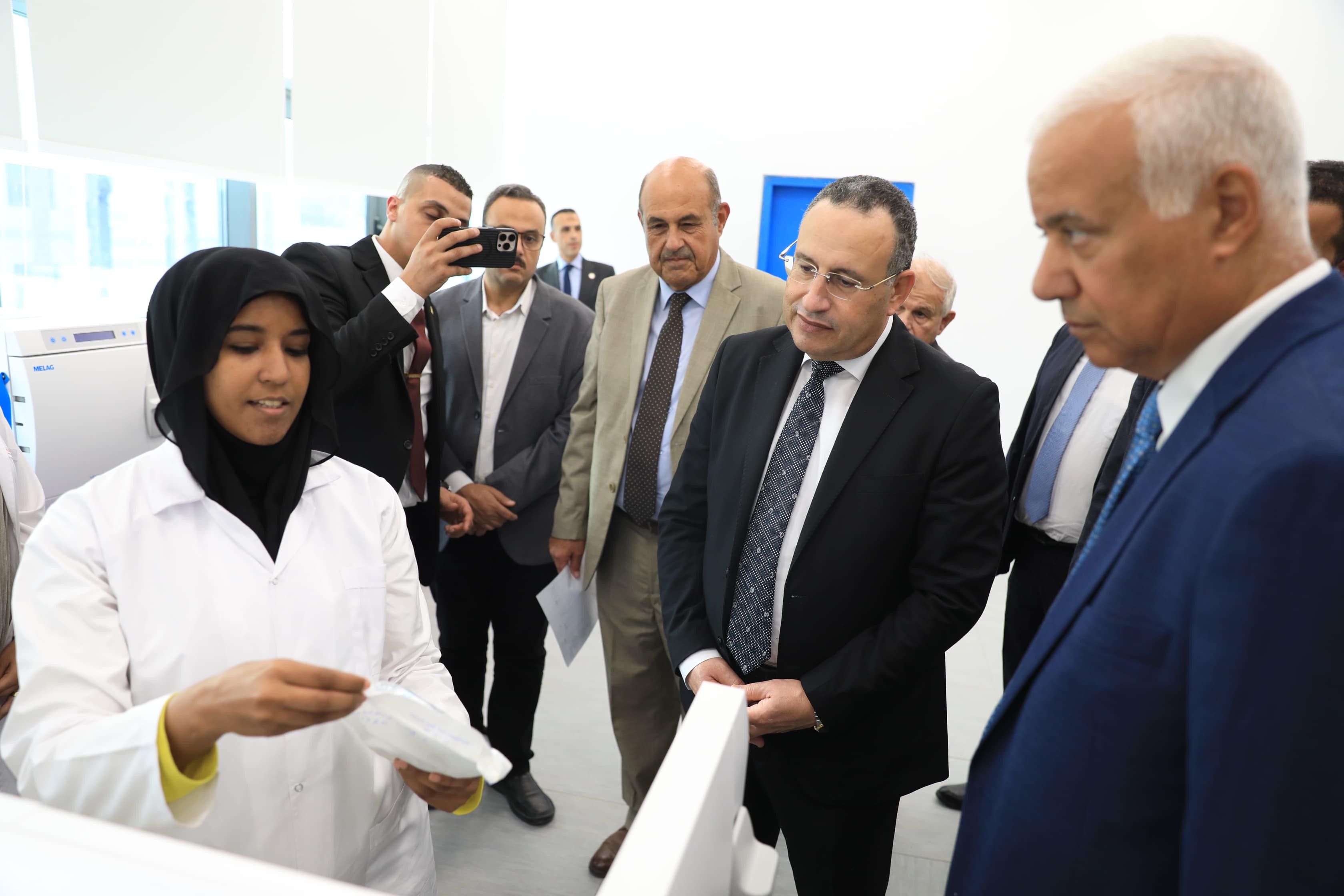 قنصوة في جامعة العلمين