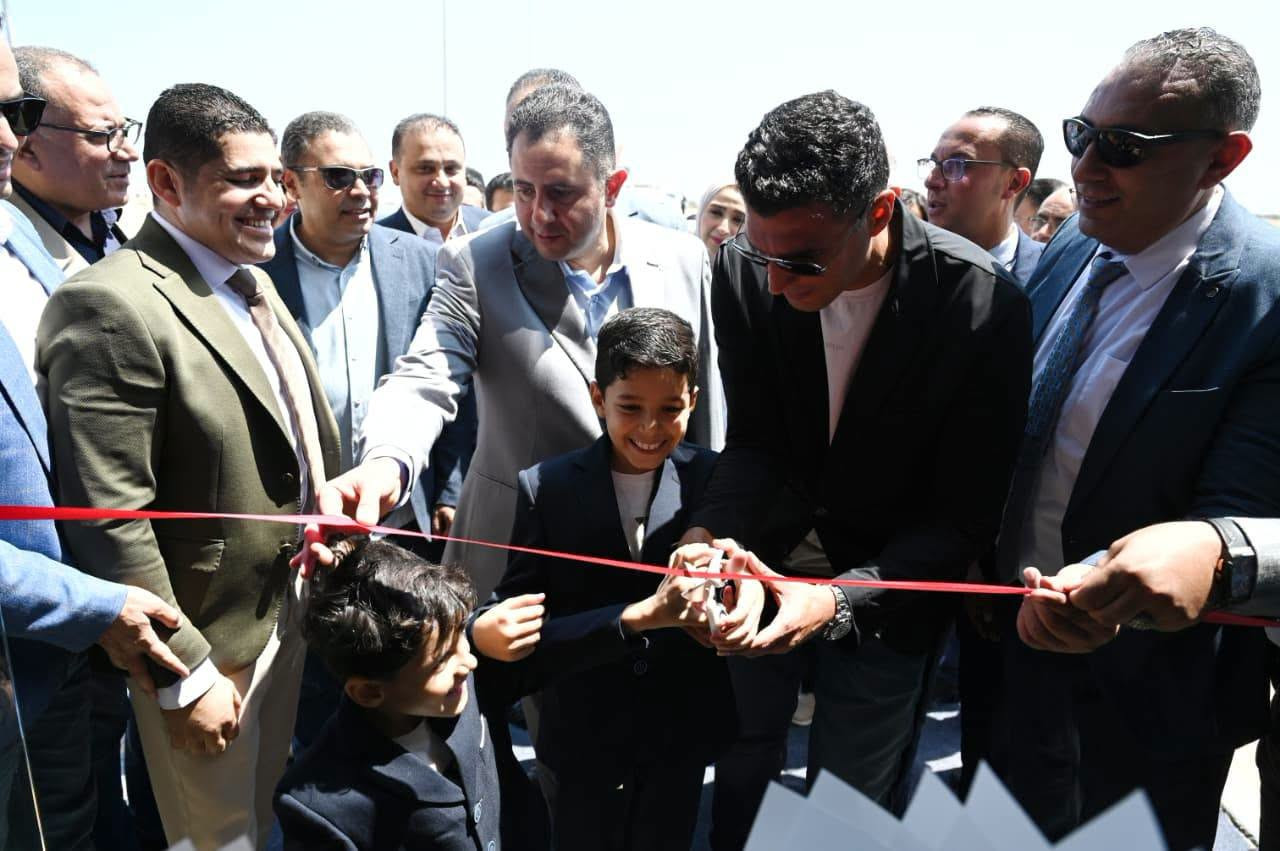 وزير الصناعة ومحافظ دمياط