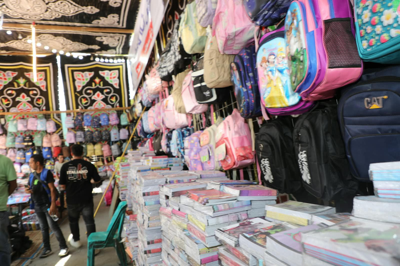 محافظ القاهرة يفتتح معرضي 