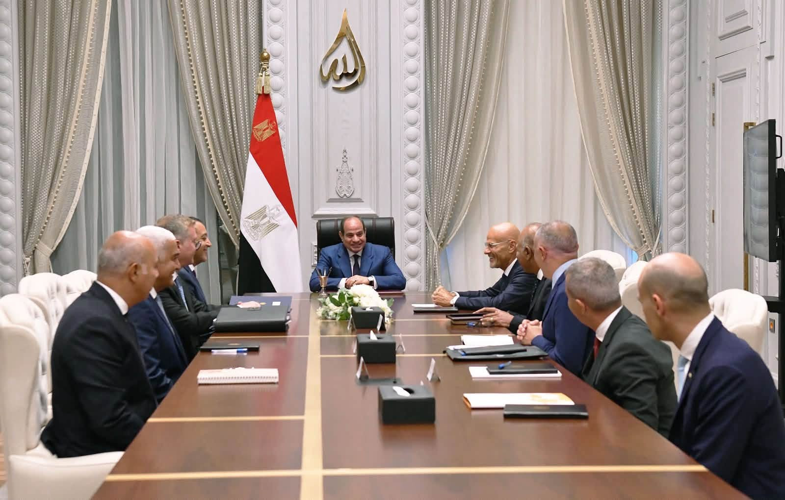 الرئيس