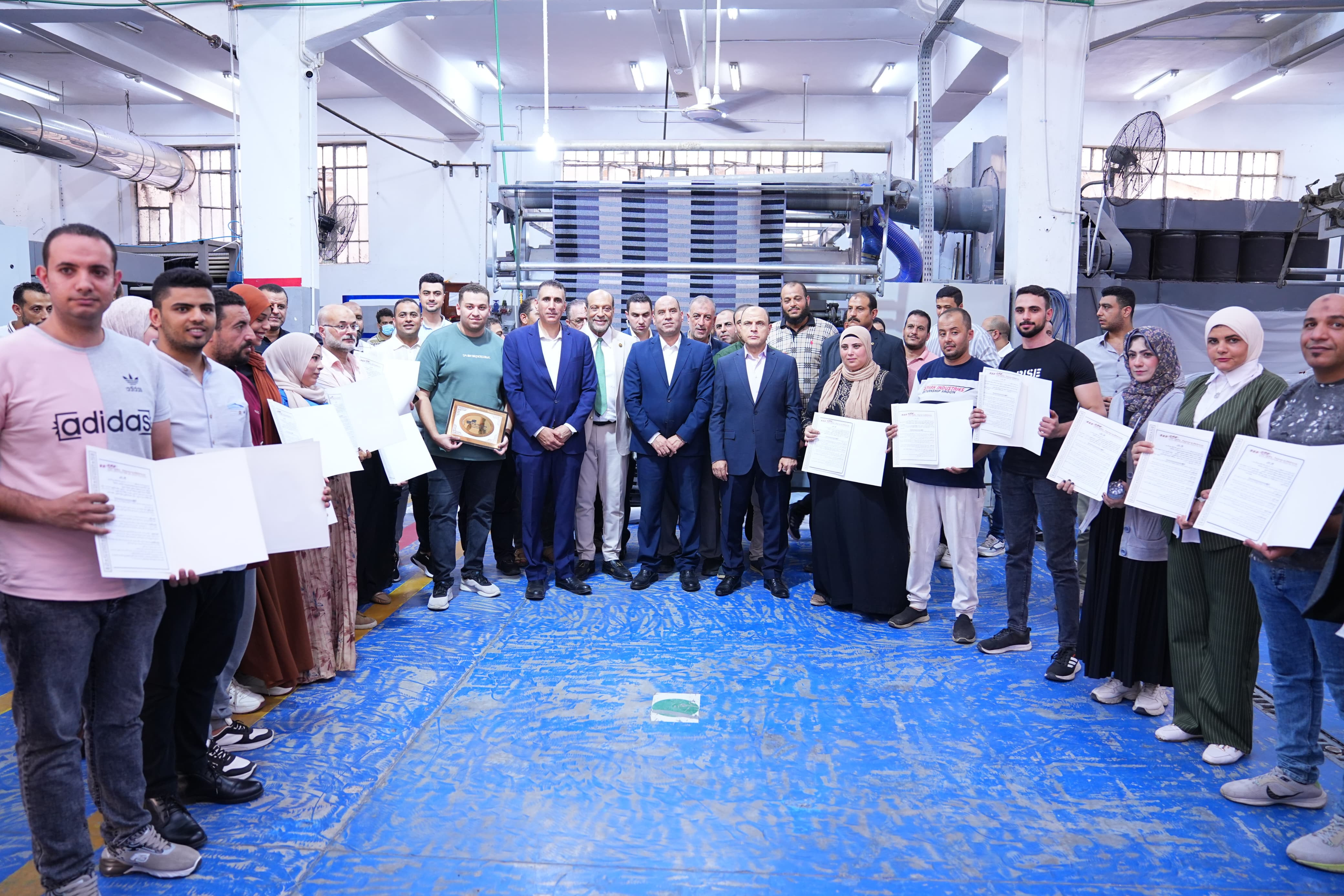وزير العمل ومحافظ الغربية