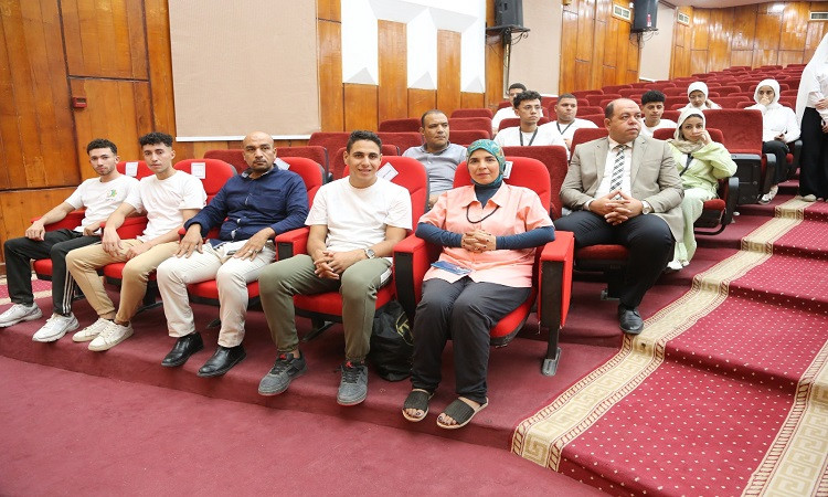 جامعة الفيوم: 