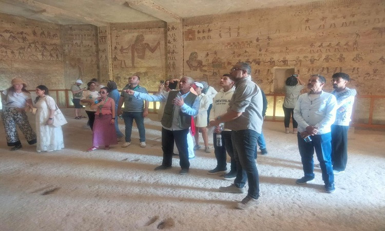 محافظ المنيا:اهتمامًاكبيرًا بتنشيط السياحةورفع كفاءة المناطق الأثرية ب