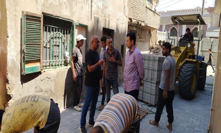 محافظة الجيزة: بدء أعمال تطوير وتركيب بلاط الإنترلوك