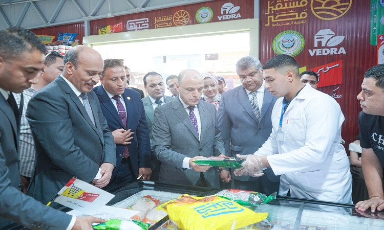 محافظ الغربية يفتتح منفذين لـ 