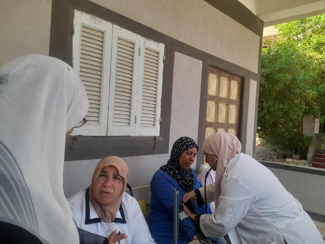 100 يوم صحة