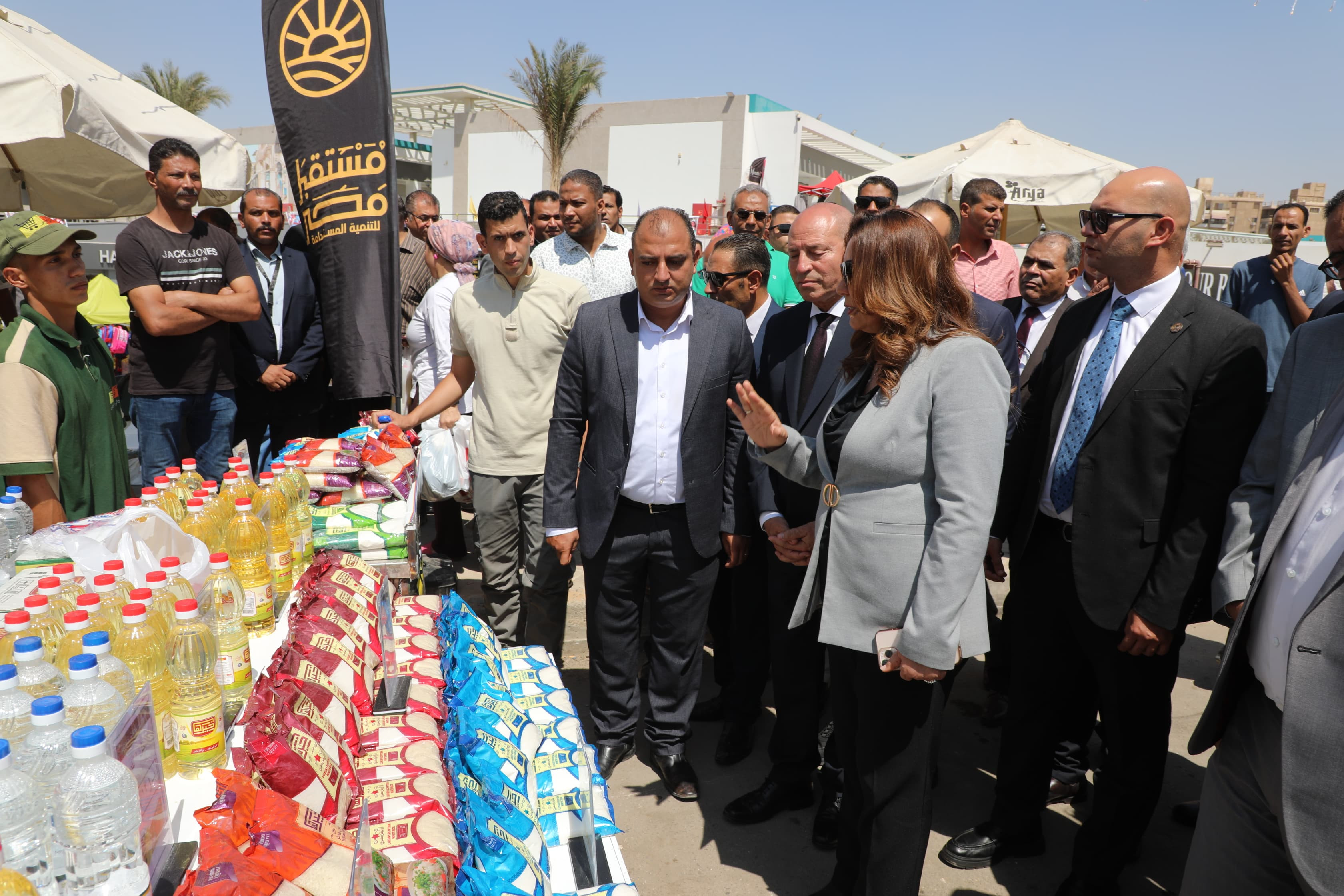 مجمع السوق الحضارى بالحى العاشر بمدينة نصر