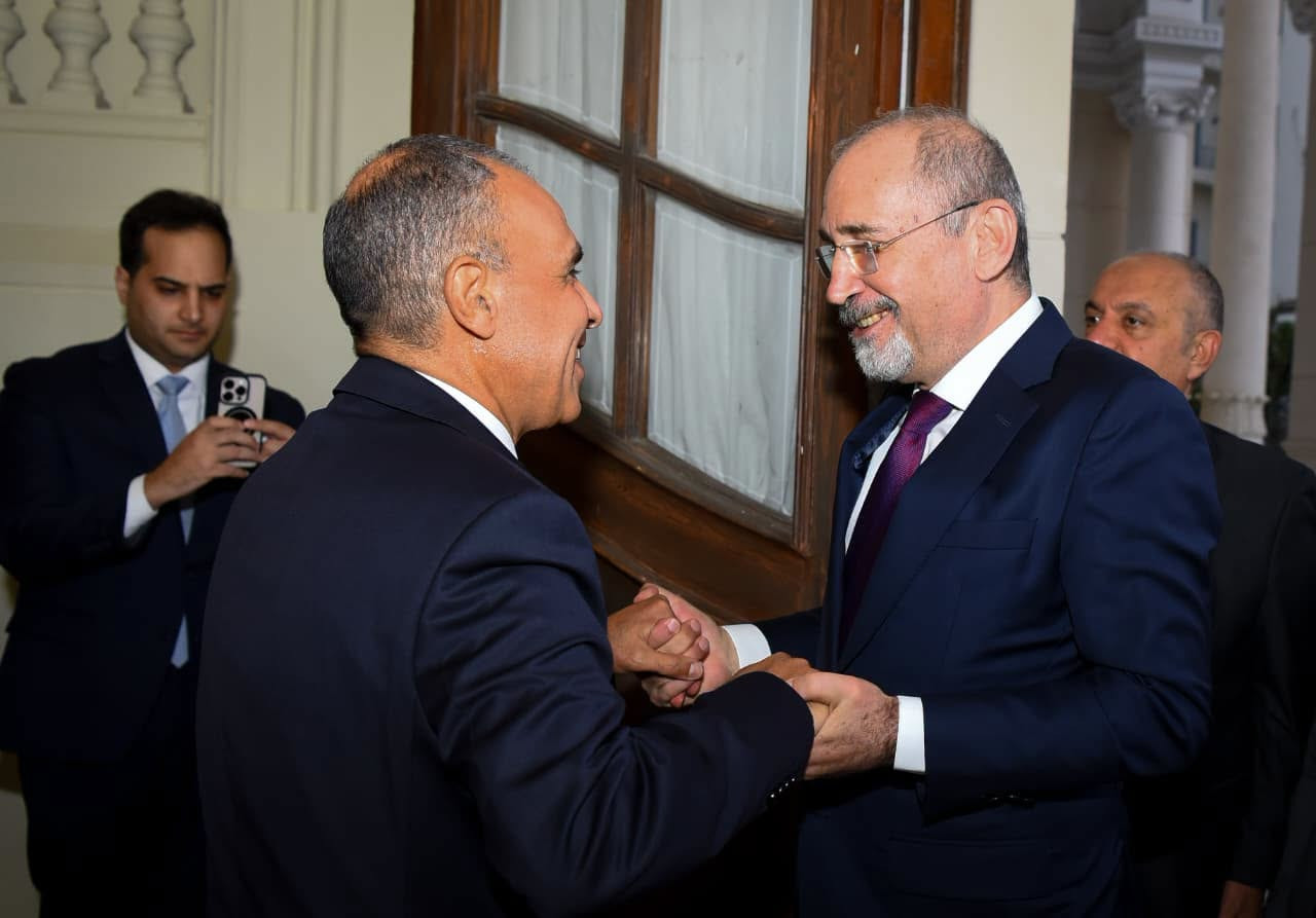 وزير الخارجية