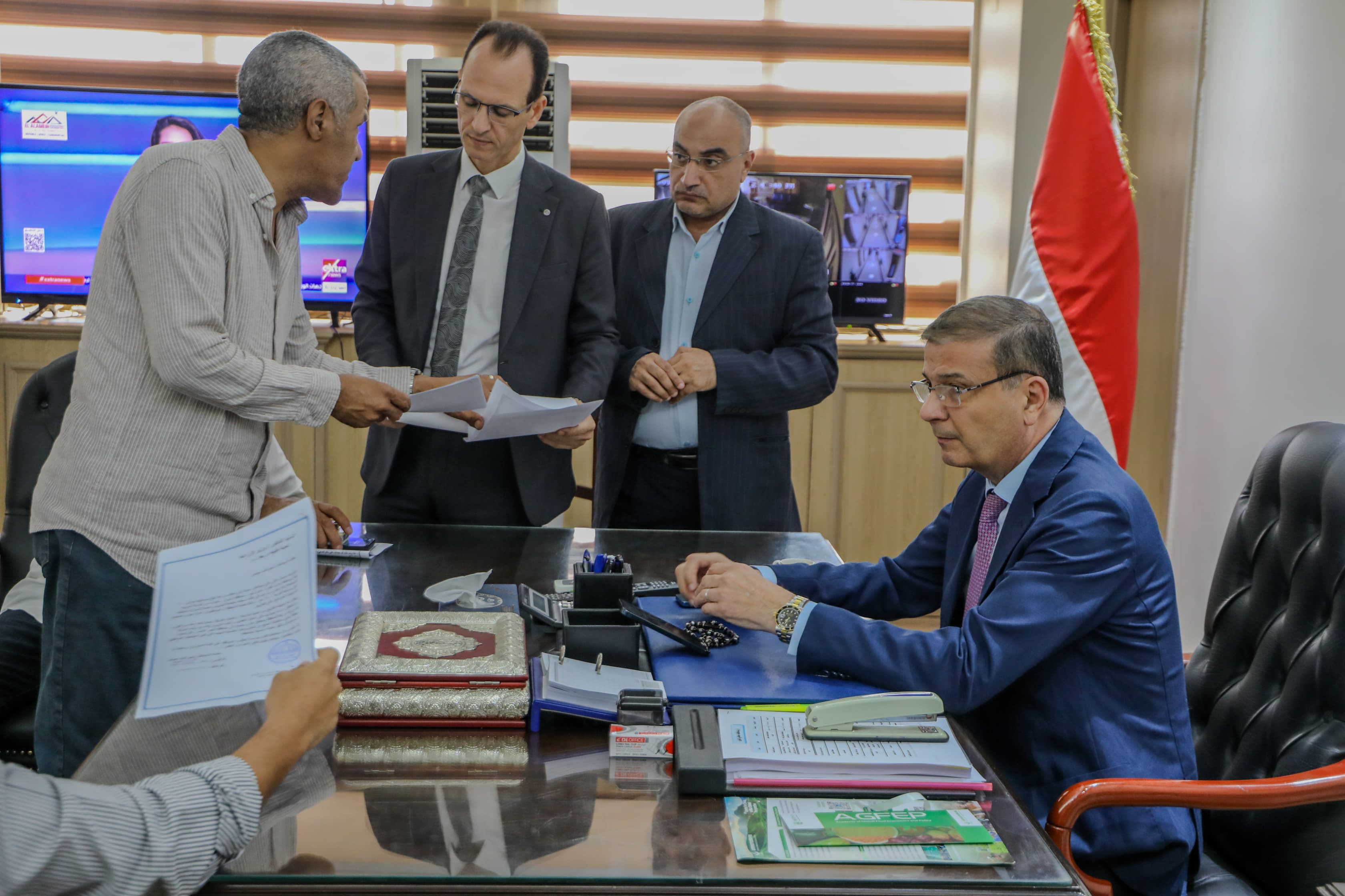 تلبية احتياجات المزارعين