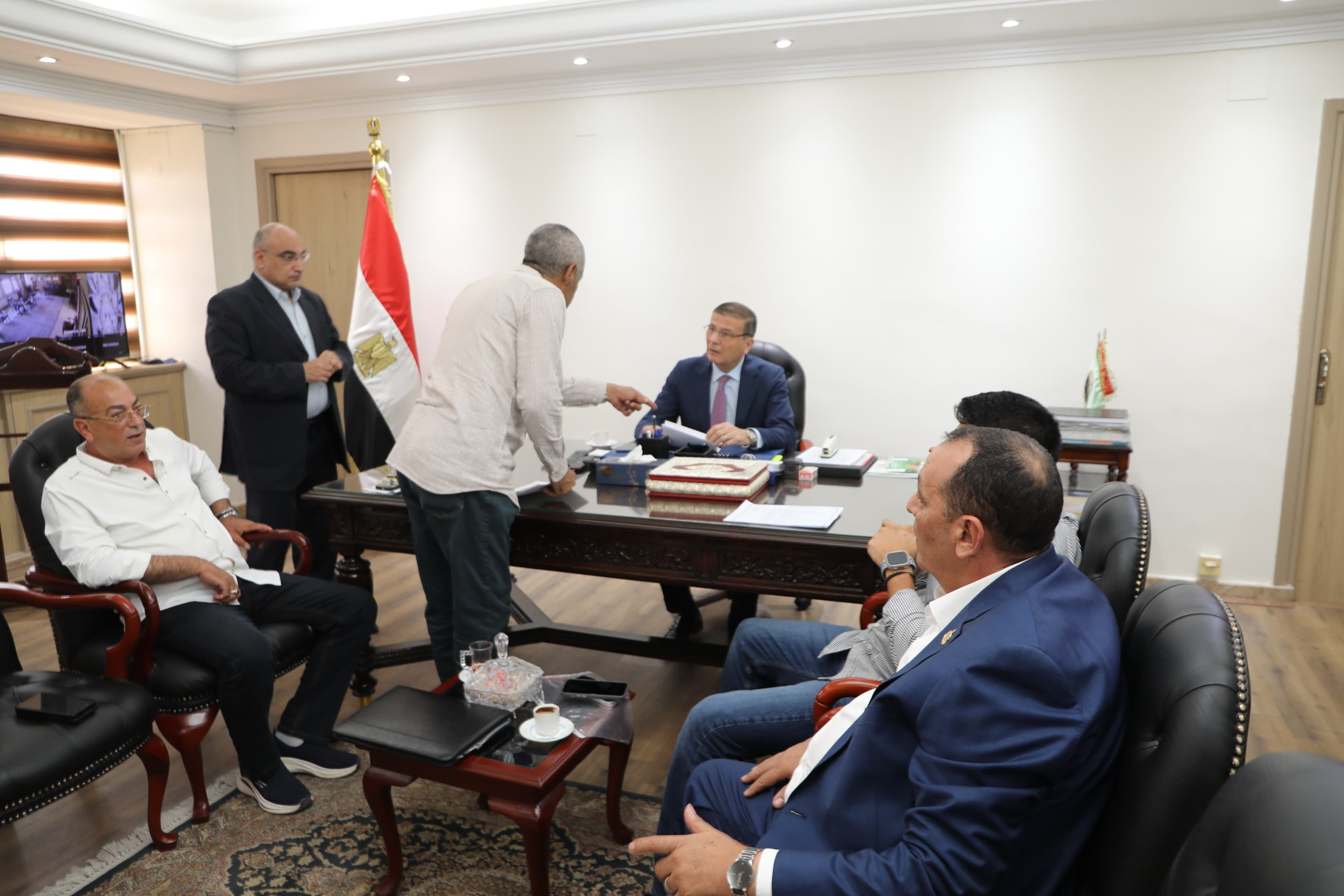تلبية احتياجات المزارعين