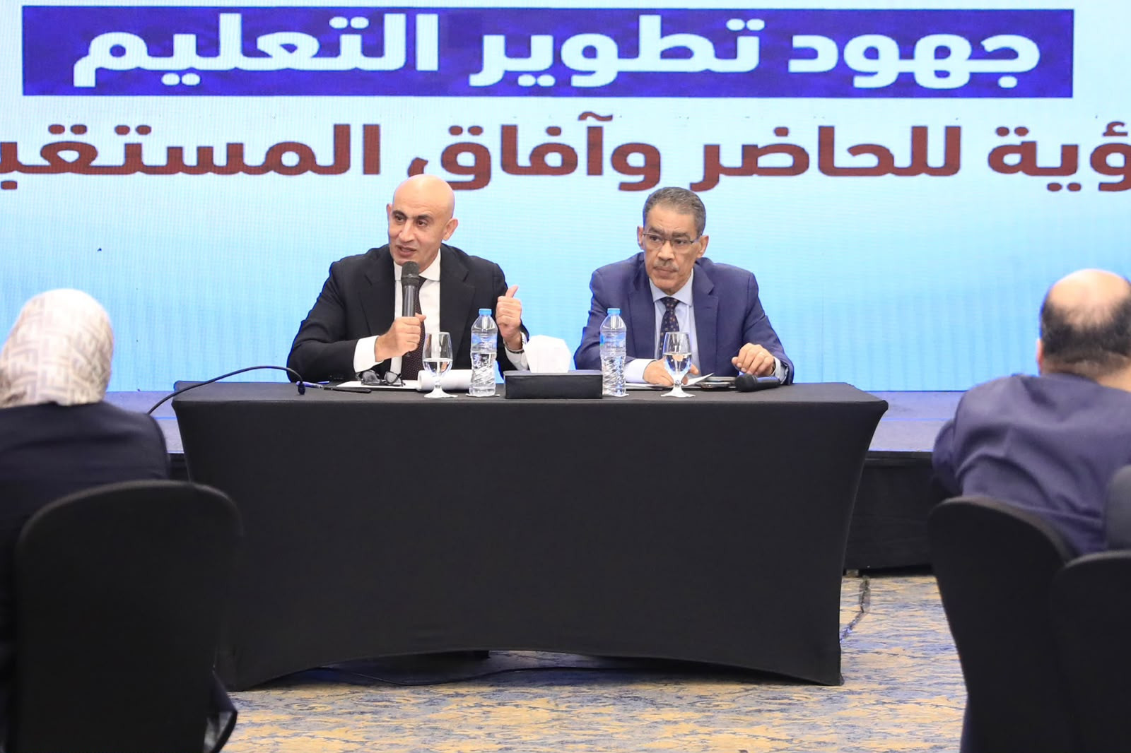 وزيرا التعليم والدولة للإعلام يعقدان جلسة نقاشية مع رؤساء تحرير الصحف
