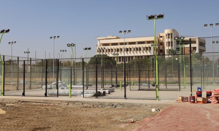 رئيس جامعة المنيا يتابع التجهيزات النهائية لافتتاح المدينة الرياضية با