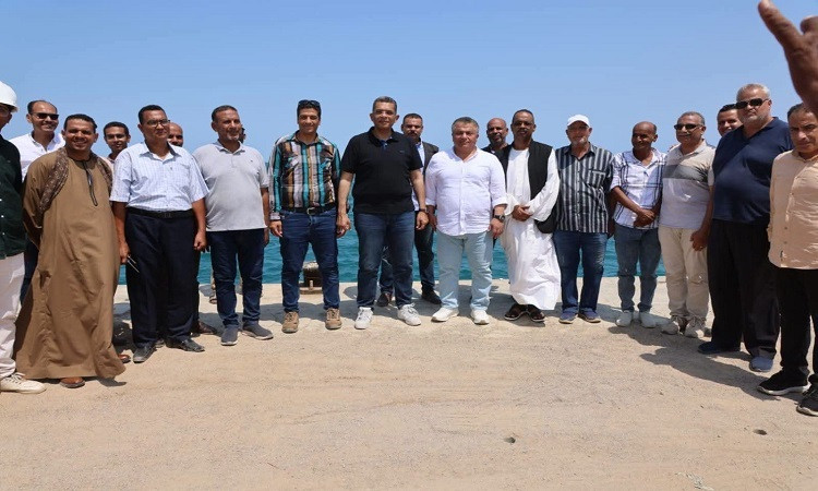 محافظ البحر الأحمر يتفقد محطة تحلية مياه الشلاتين