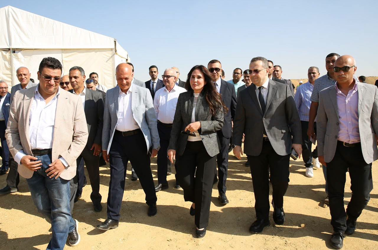 وزيرة الإسكان