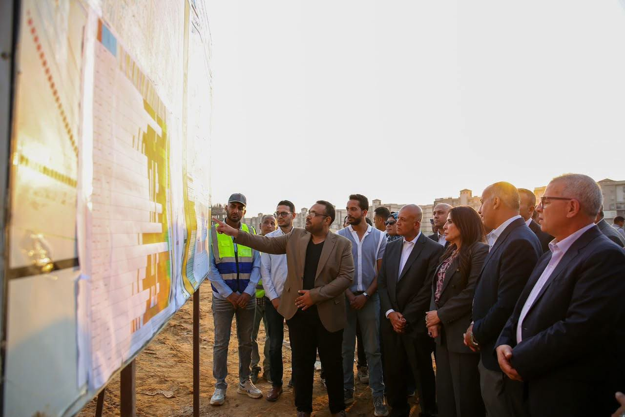 وزيرة الإسكان