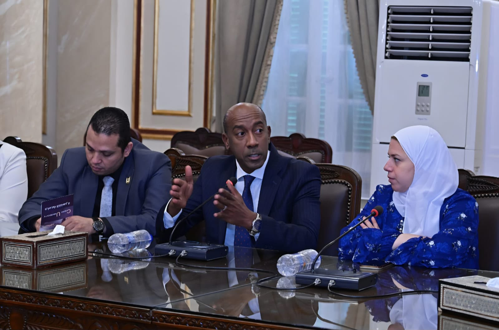 القاهرة