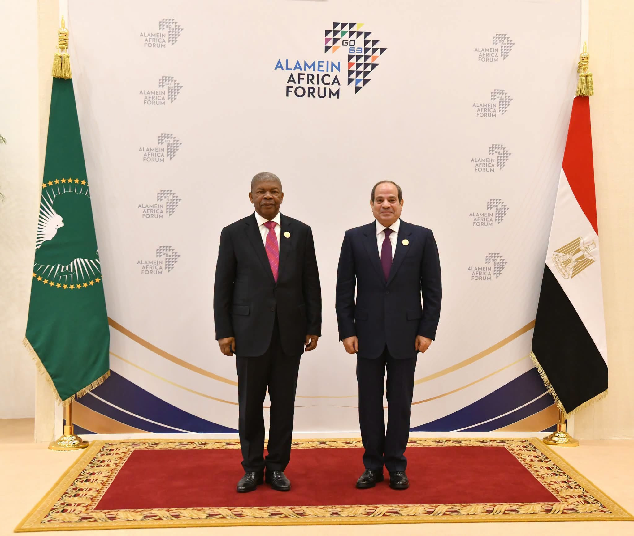 الرئيس السيسي يفتتح