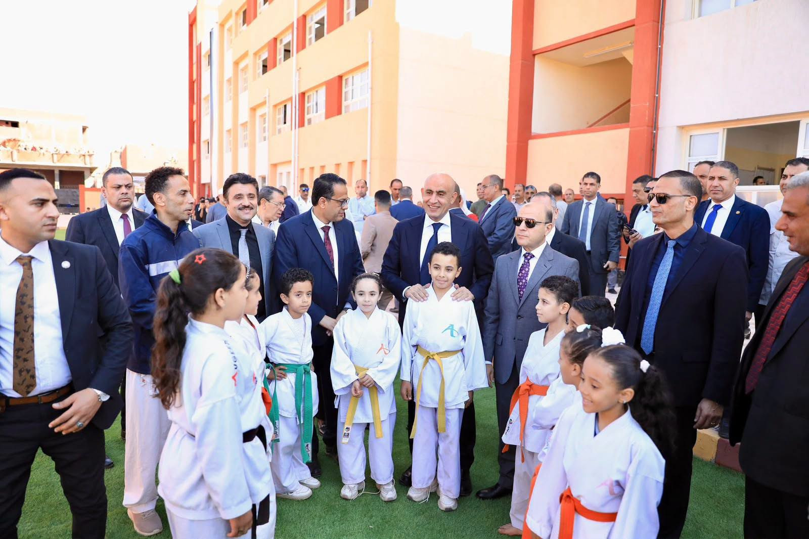 افتتاح