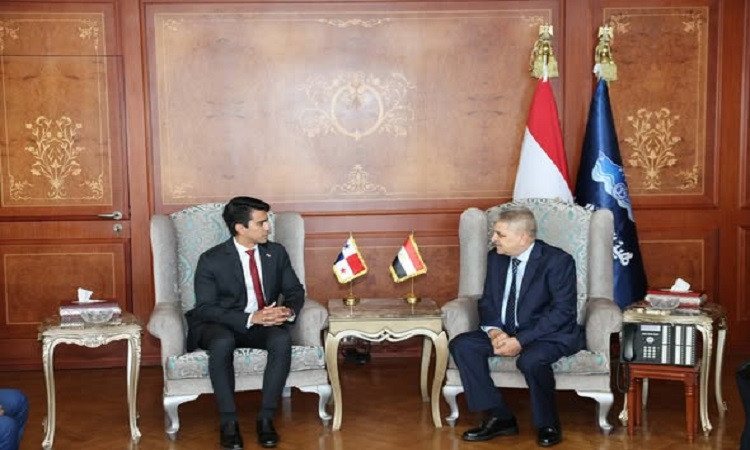 ريكاردو إيساثا