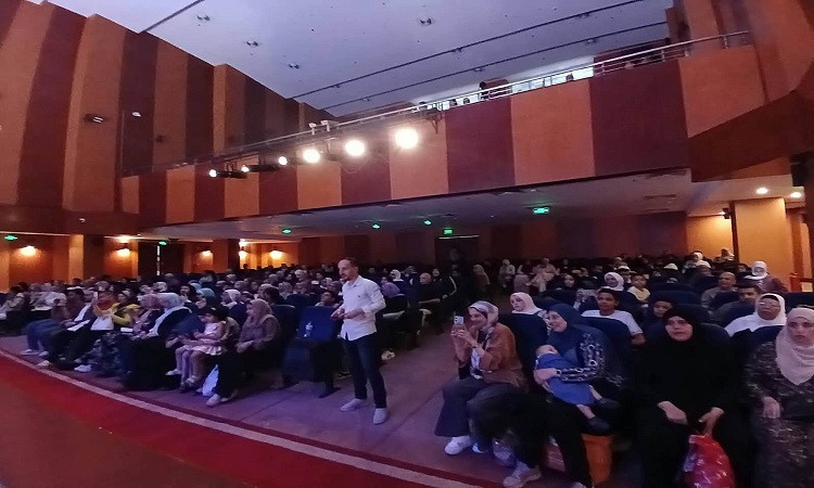 محافظ المنوفية يشهد عروض فنون شعبية وموسيقى عربية بقصر ثقافة شبين الكو