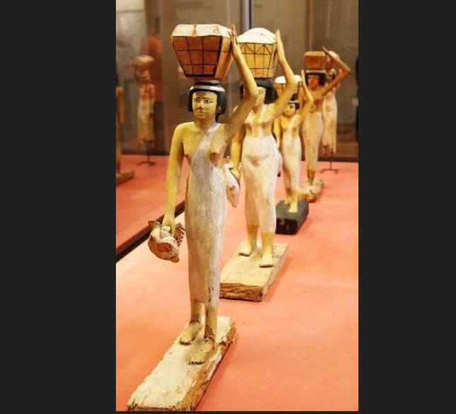 اثار مصر في اللوفر