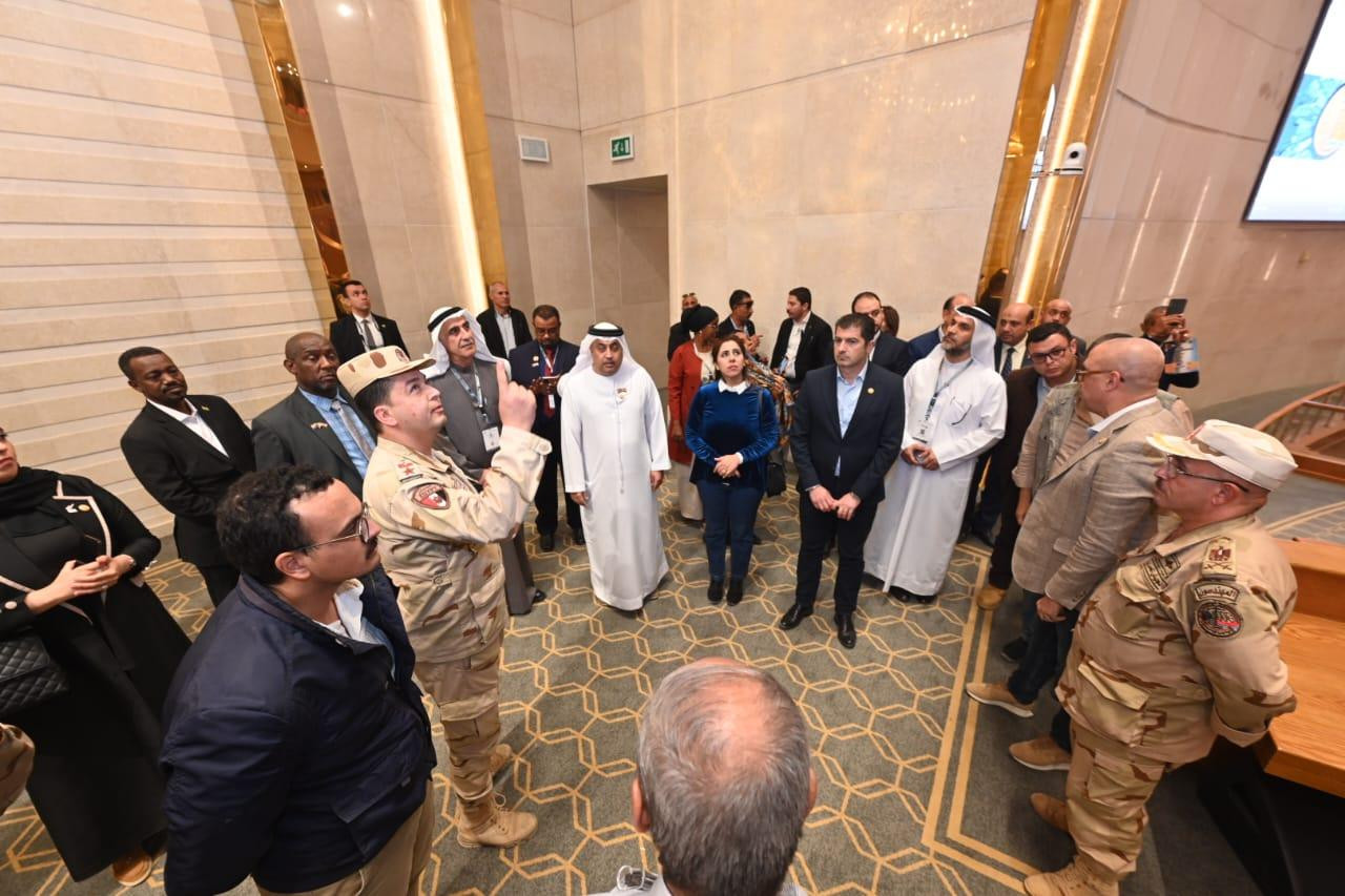 وزير الإسكان