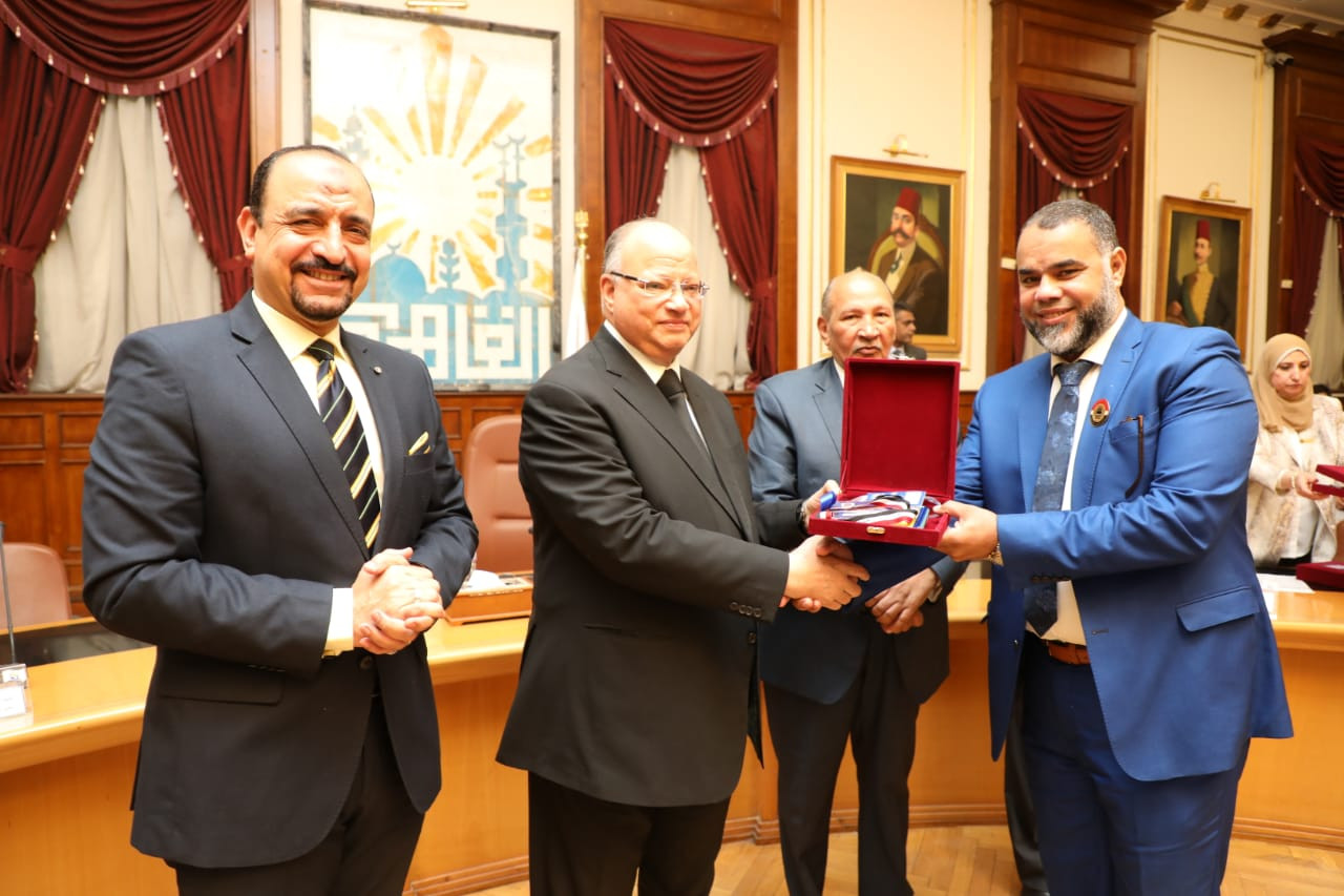 محافظ القاهرة