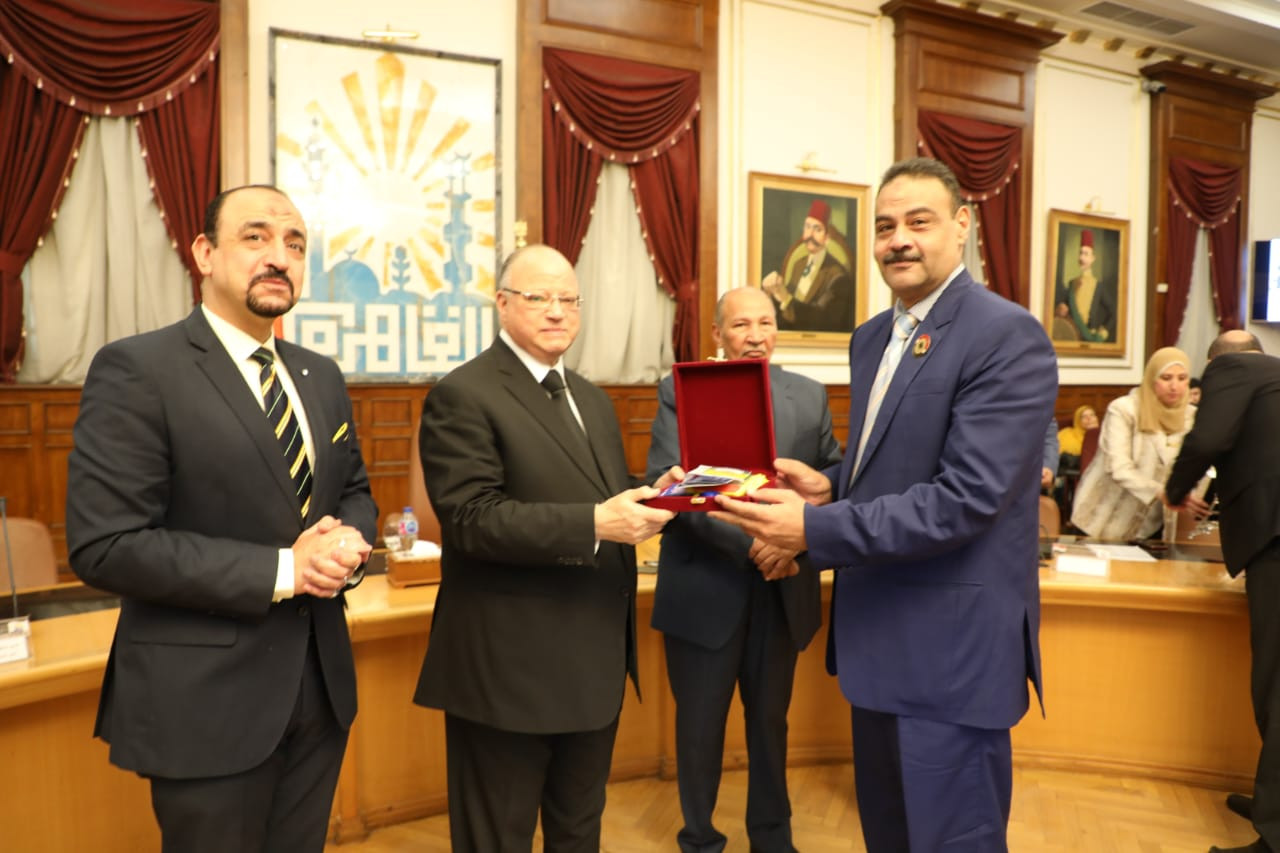 محافظ القاهرة