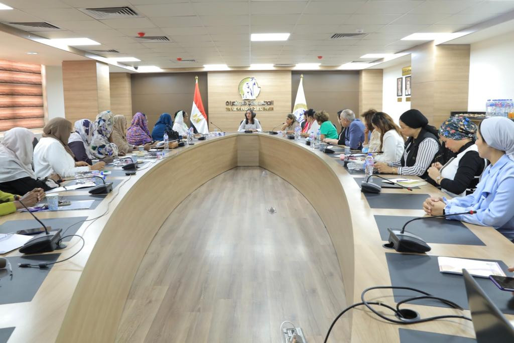 قومى المراة