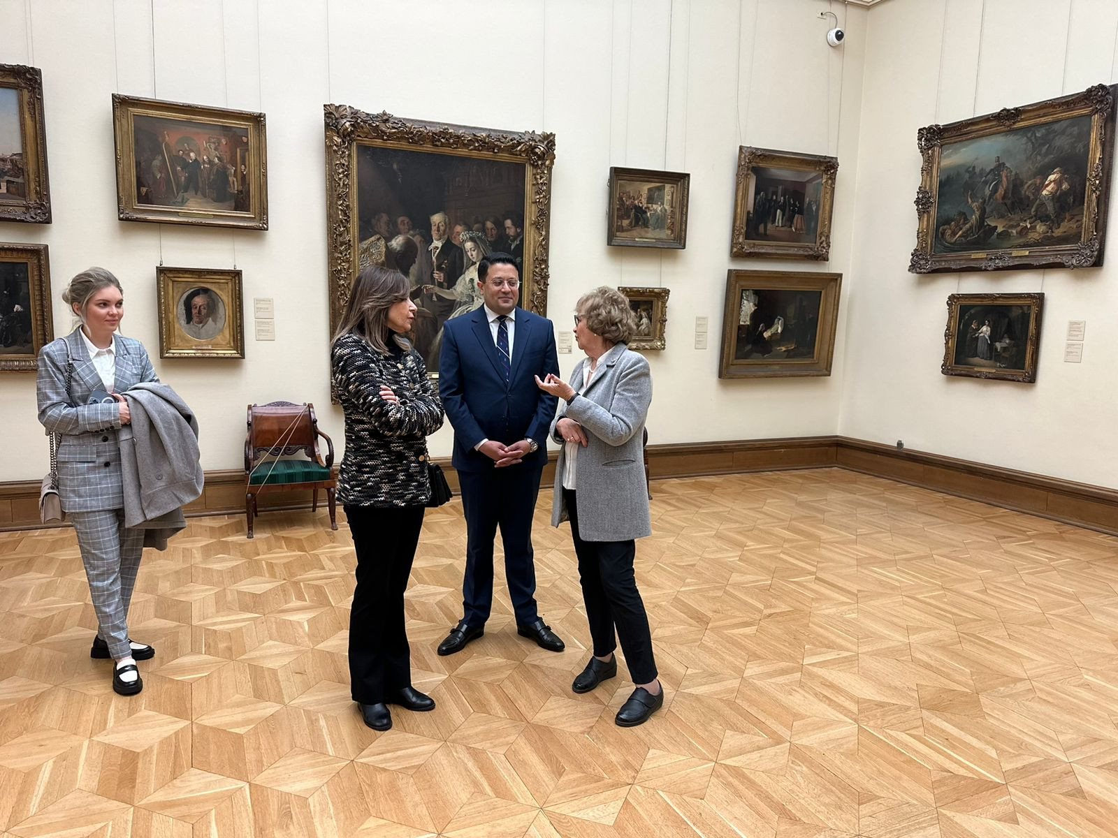 وزيرة الثقافة