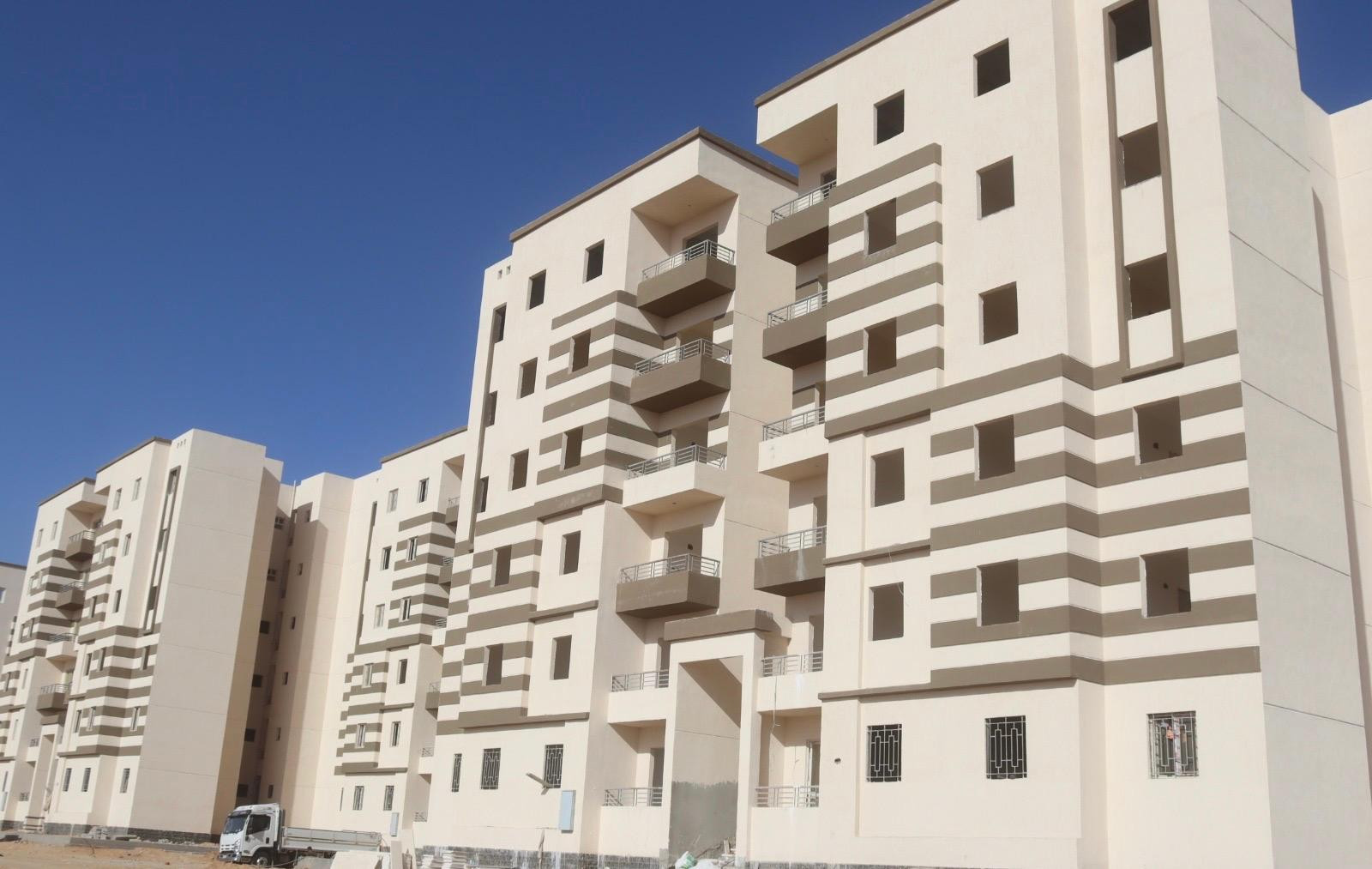 وزير الإسكان